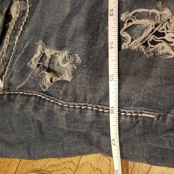 Silver Suki Mid-rise Skinny distressed Size 30/31 - Picture 8 of 9